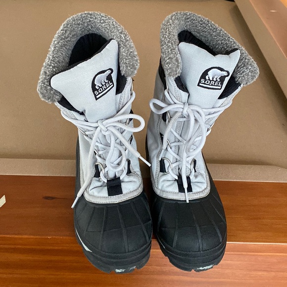 SOREL snow boot very warm - Picture 1 of 6